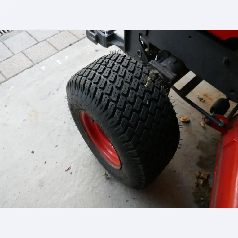 Medyczny sprzęt techniczny, wyposażenie sal operacyjnych, sterylne tace oraz sprzęt i meble szpitalne-4