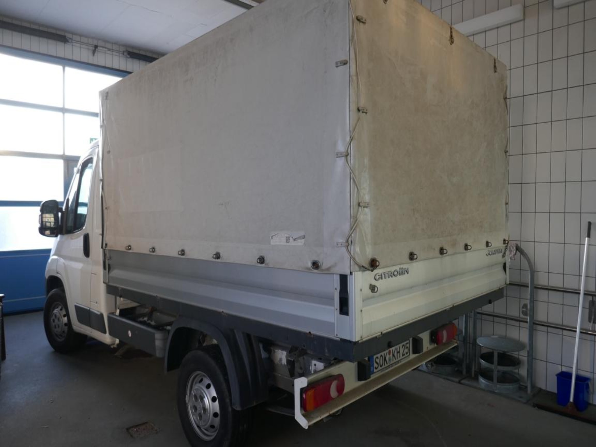 Medical technical equipment, operating theater equipment, sterile trays and hospital equipment and furniture-10