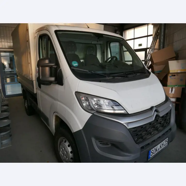 Medyczny sprzęt techniczny, wyposażenie sal operacyjnych, sterylne tace oraz sprzęt i meble szpitalne-1