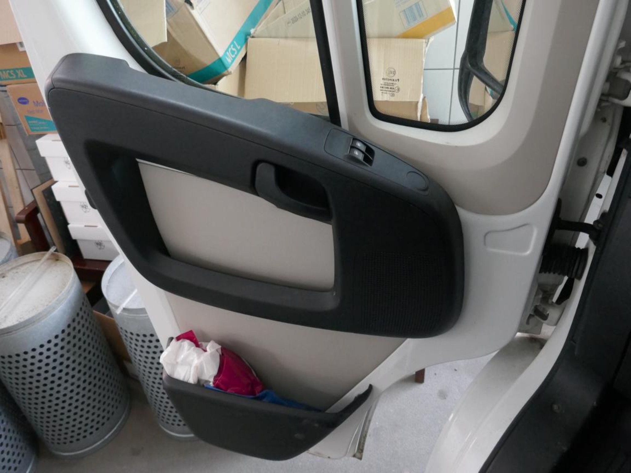 Medical technical equipment, operating theater equipment, sterile trays and hospital equipment and furniture-5