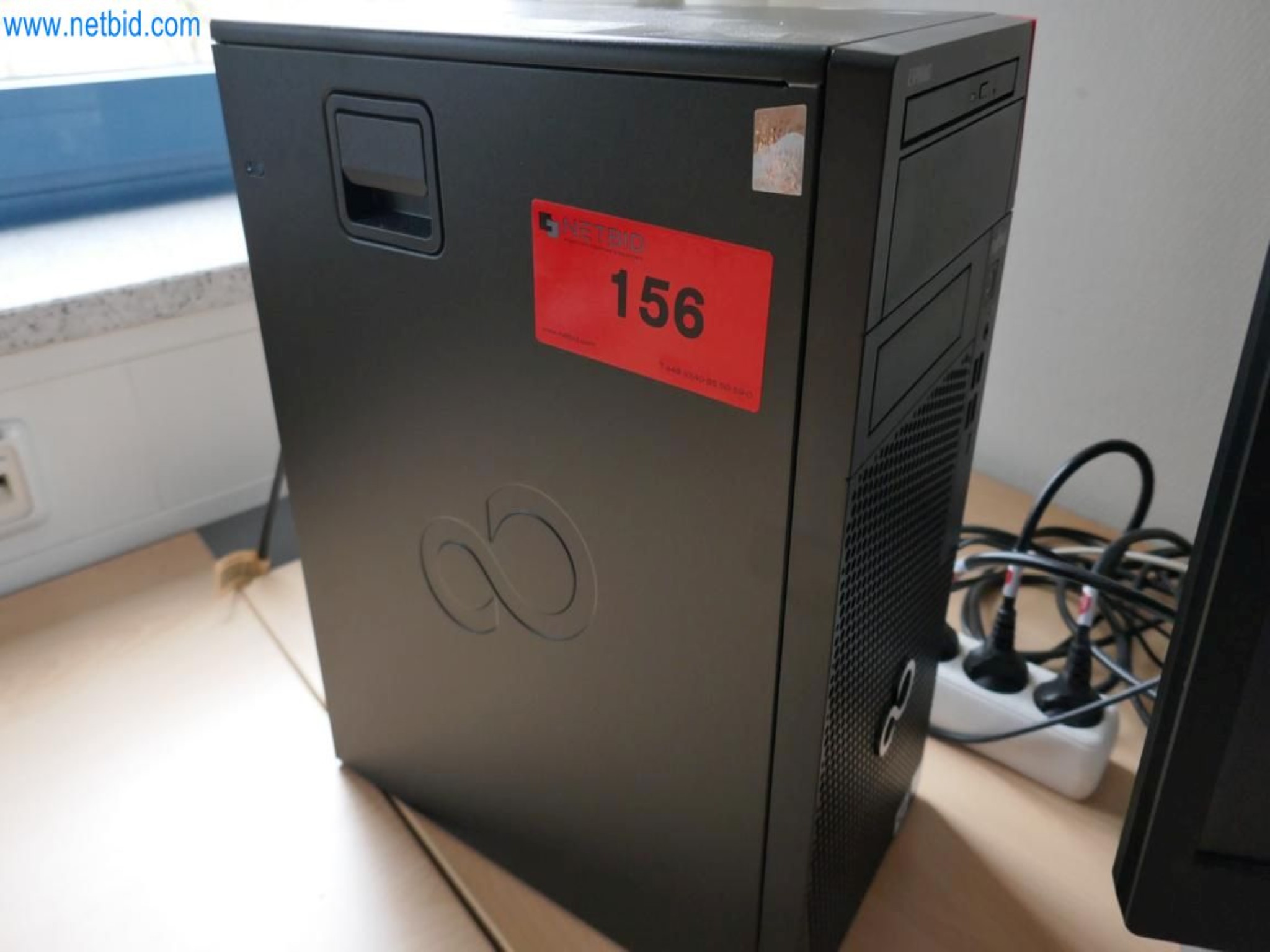 Medyczny sprzęt techniczny, wyposażenie sal operacyjnych, sterylne tace oraz sprzęt i meble szpitalne-2