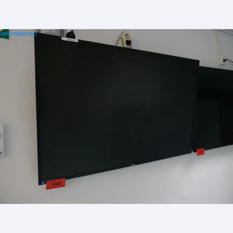 Medyczny sprzęt techniczny, wyposażenie sal operacyjnych, sterylne tace oraz sprzęt i meble szpitalne-1