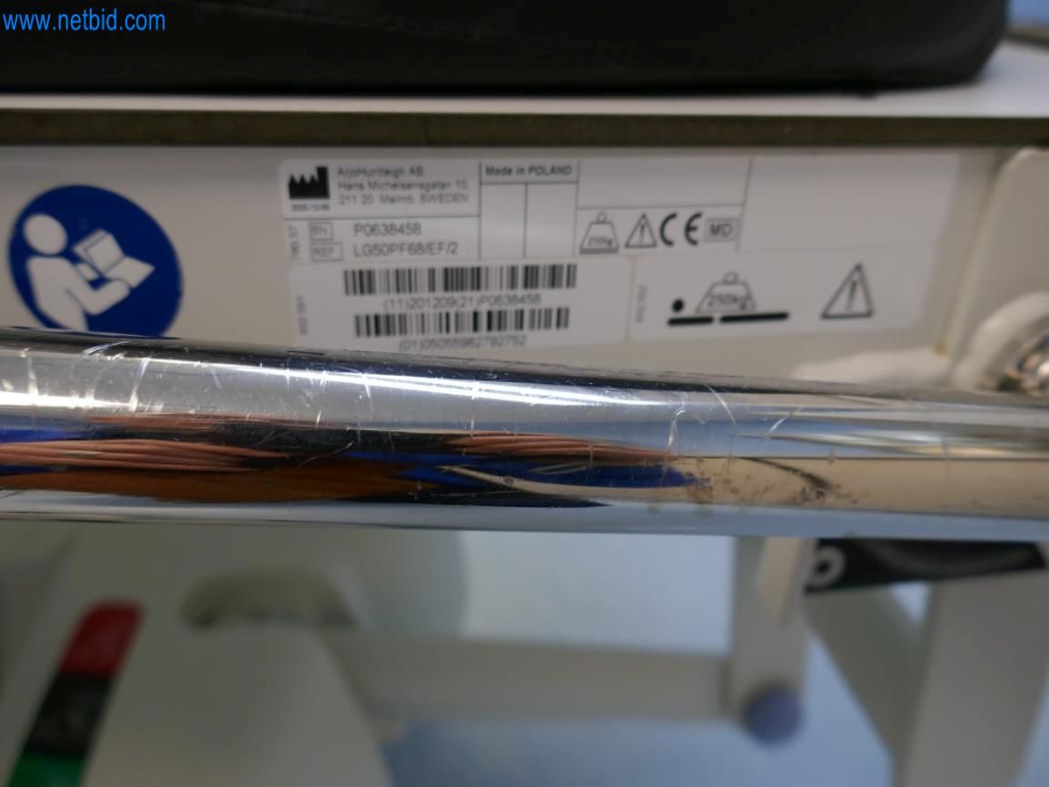 Medyczny sprzęt techniczny, wyposażenie sal operacyjnych, sterylne tace oraz sprzęt i meble szpitalne-2