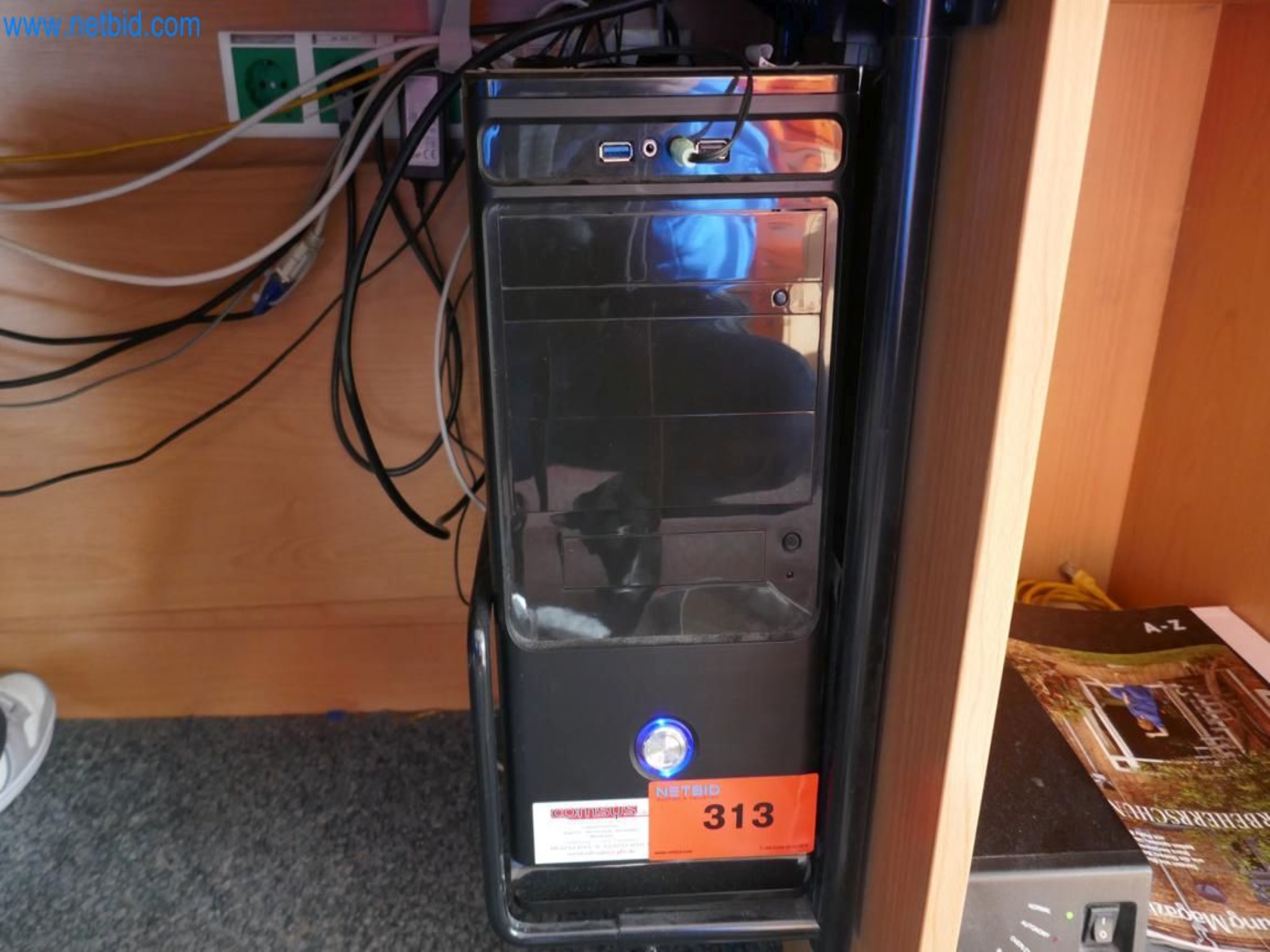 Medyczny sprzęt techniczny, wyposażenie sal operacyjnych, sterylne tace oraz sprzęt i meble szpitalne-1