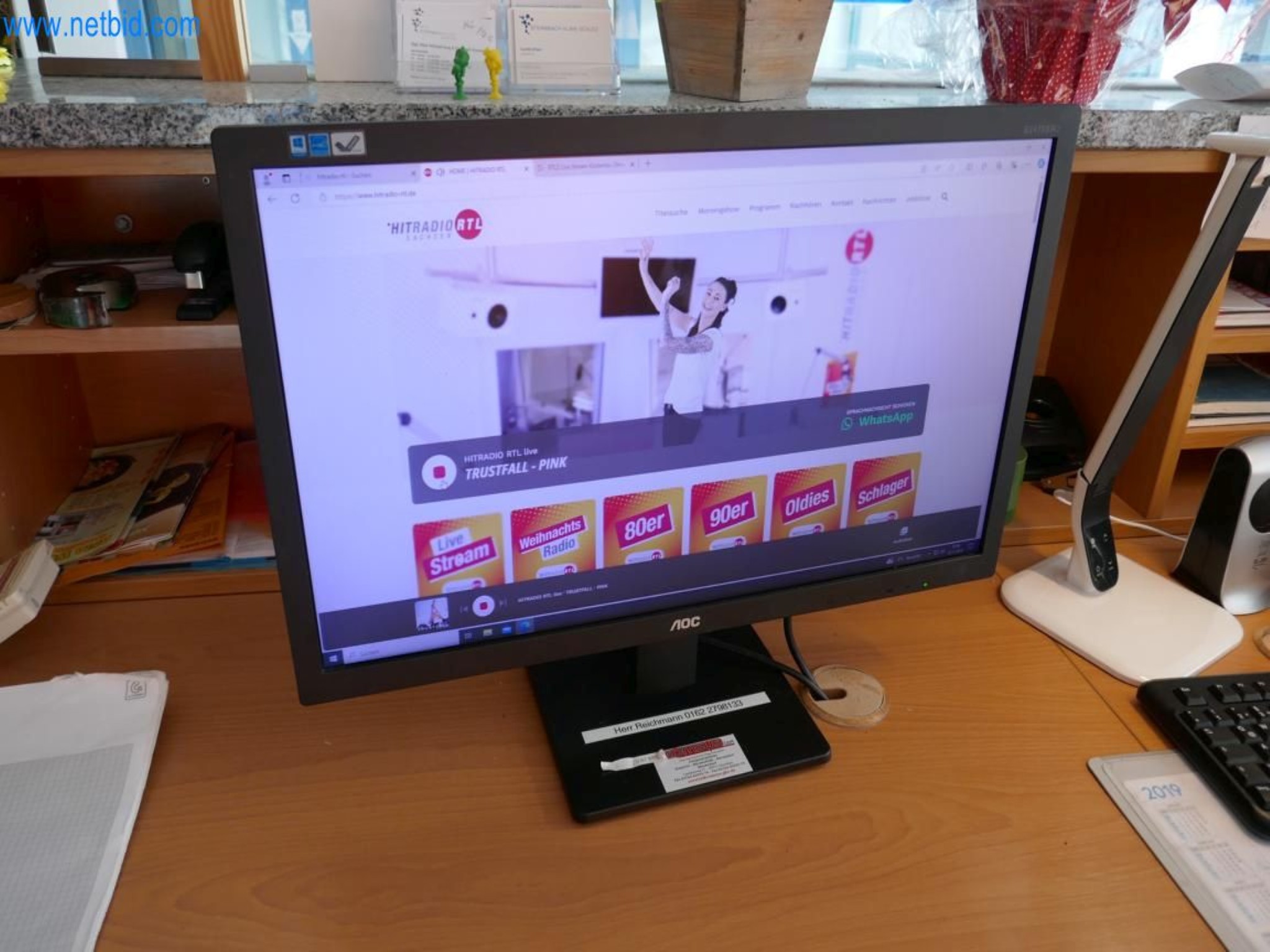 Medyczny sprzęt techniczny, wyposażenie sal operacyjnych, sterylne tace oraz sprzęt i meble szpitalne-2