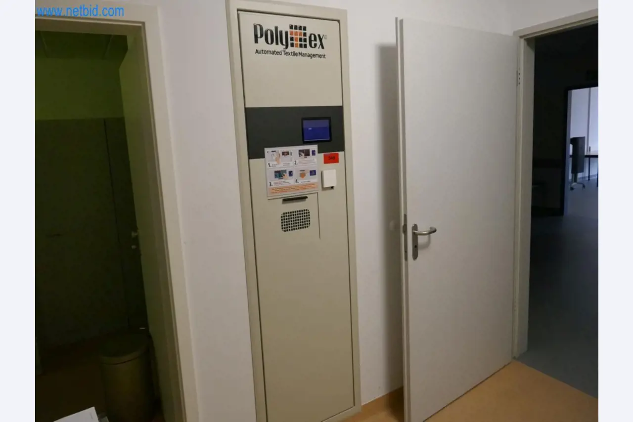 Medyczny sprzęt techniczny, wyposażenie sal operacyjnych, sterylne tace oraz sprzęt i meble szpitalne-1