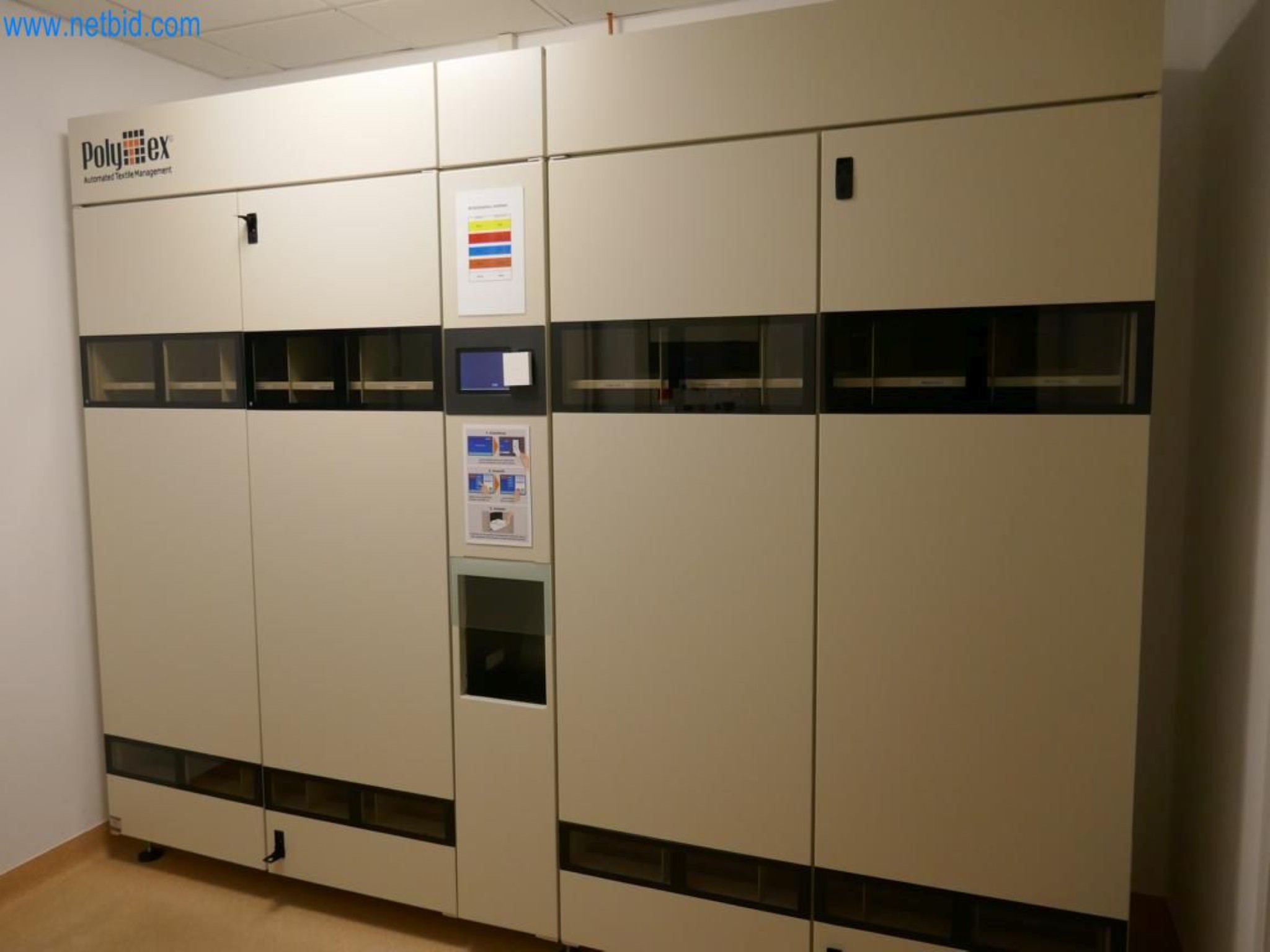 Medyczny sprzęt techniczny, wyposażenie sal operacyjnych, sterylne tace oraz sprzęt i meble szpitalne-5