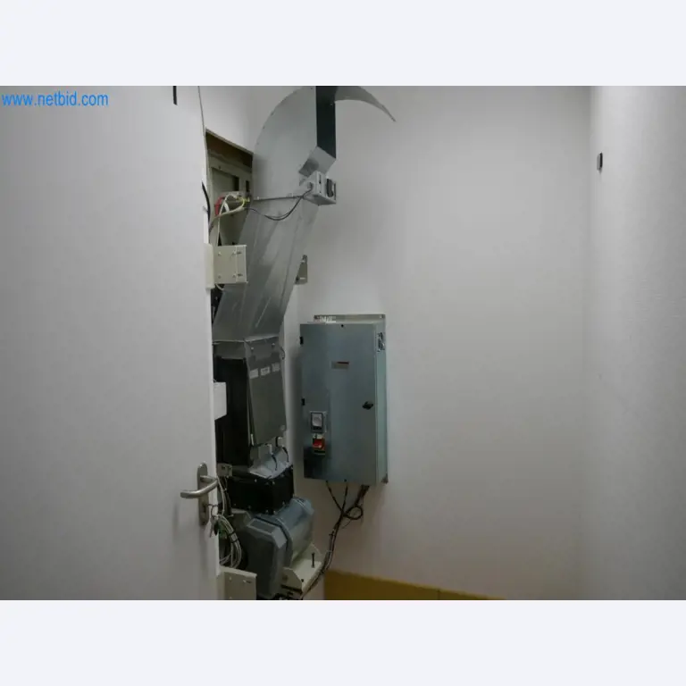 Medyczny sprzęt techniczny, wyposażenie sal operacyjnych, sterylne tace oraz sprzęt i meble szpitalne-6