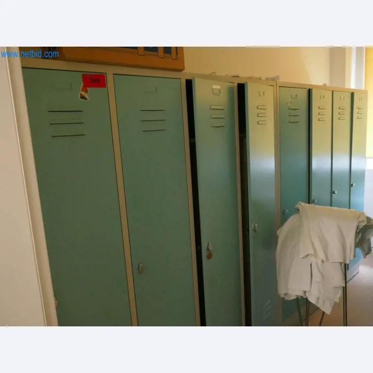 Medyczny sprzęt techniczny, wyposażenie sal operacyjnych, sterylne tace oraz sprzęt i meble szpitalne-1