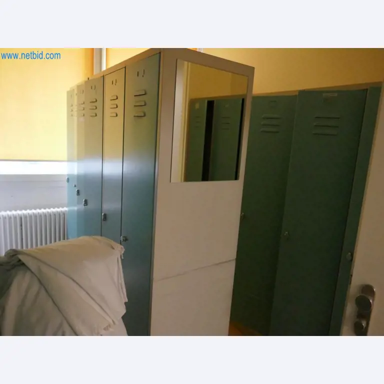 Medyczny sprzęt techniczny, wyposażenie sal operacyjnych, sterylne tace oraz sprzęt i meble szpitalne-2