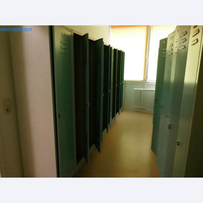 Medyczny sprzęt techniczny, wyposażenie sal operacyjnych, sterylne tace oraz sprzęt i meble szpitalne-5