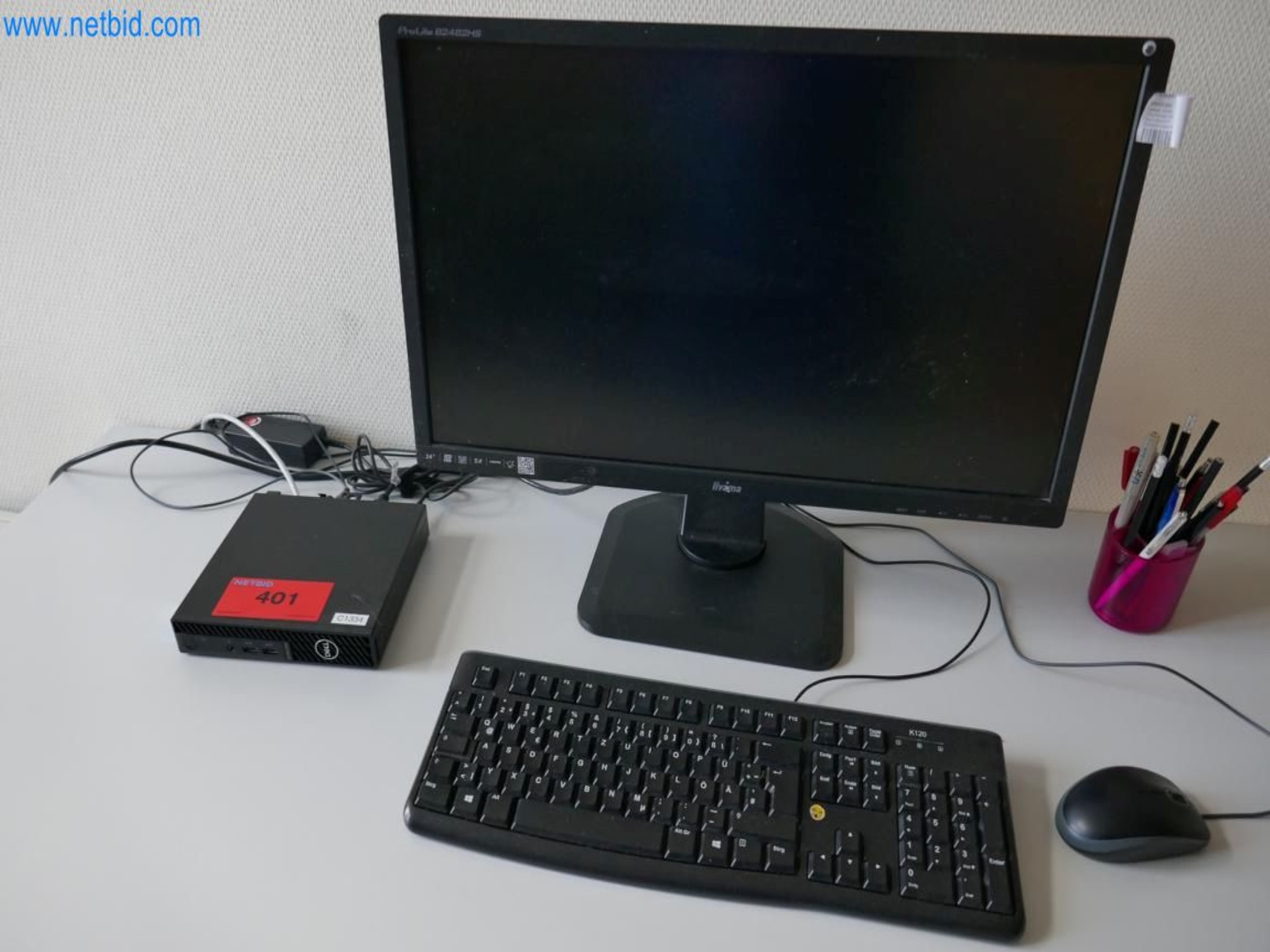 Medyczny sprzęt techniczny, wyposażenie sal operacyjnych, sterylne tace oraz sprzęt i meble szpitalne-1