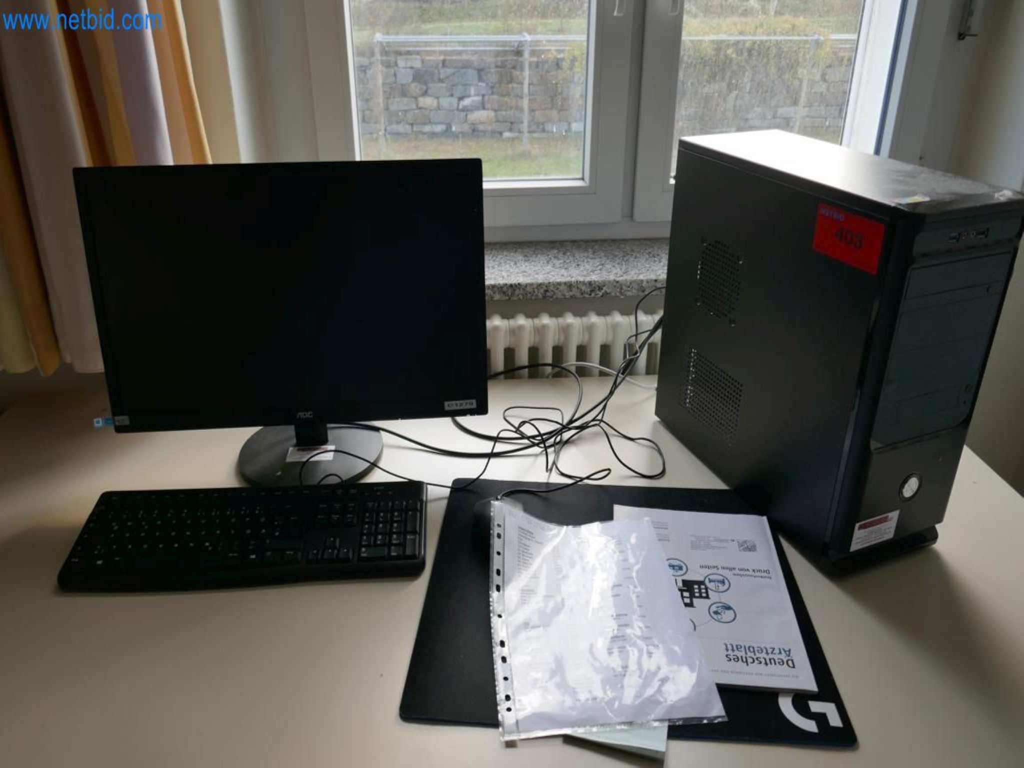 Medyczny sprzęt techniczny, wyposażenie sal operacyjnych, sterylne tace oraz sprzęt i meble szpitalne-1