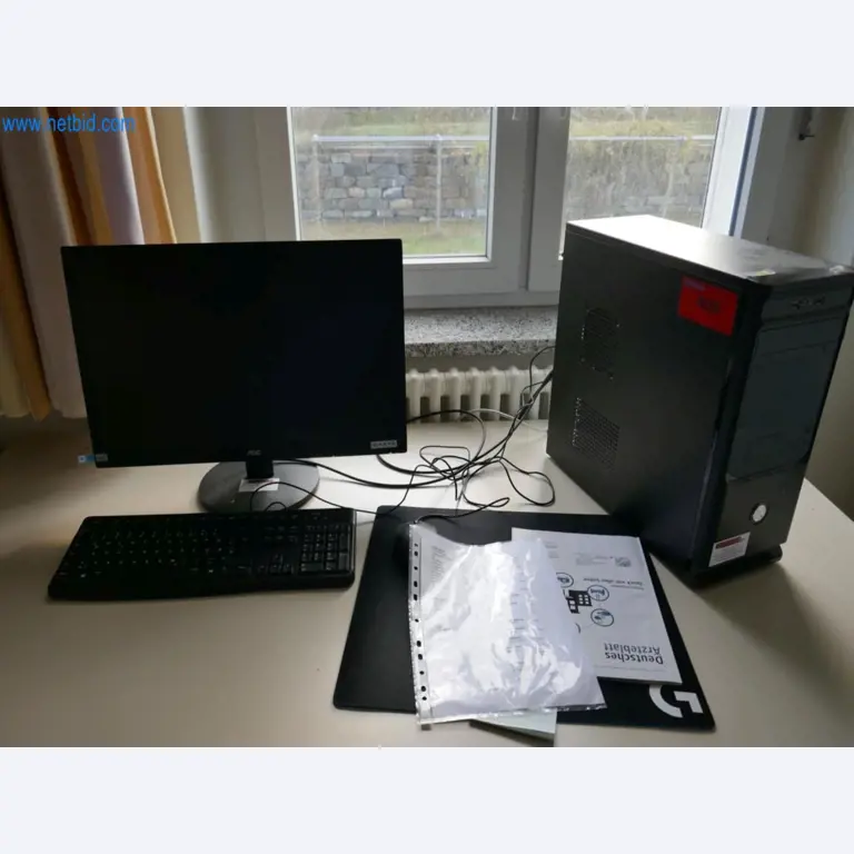 Medyczny sprzęt techniczny, wyposażenie sal operacyjnych, sterylne tace oraz sprzęt i meble szpitalne-1