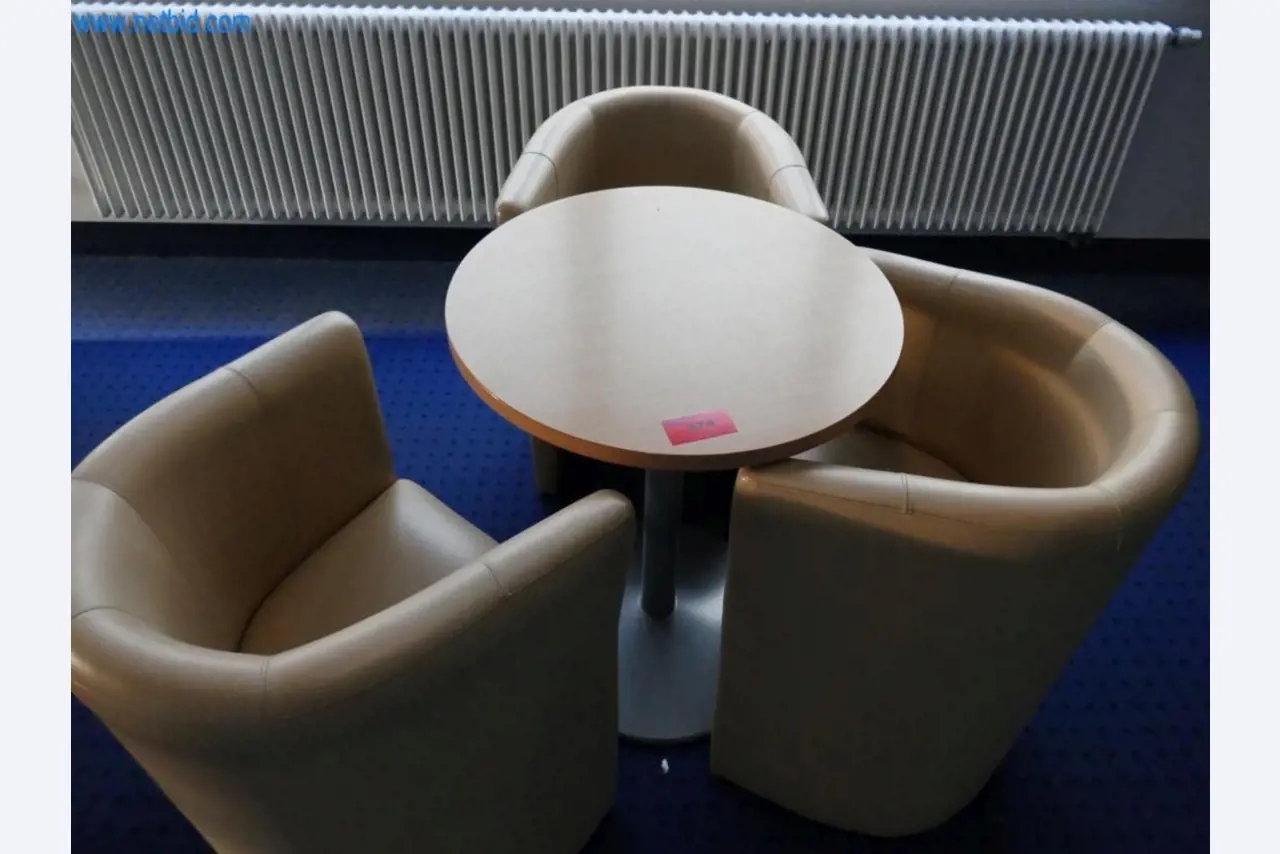 Medyczny sprzęt techniczny, wyposażenie sal operacyjnych, sterylne tace oraz sprzęt i meble szpitalne-2