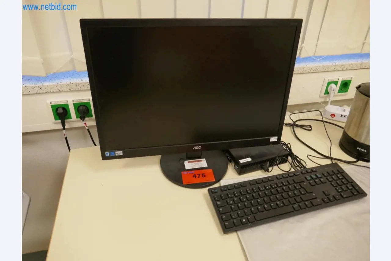 Medyczny sprzęt techniczny, wyposażenie sal operacyjnych, sterylne tace oraz sprzęt i meble szpitalne-1