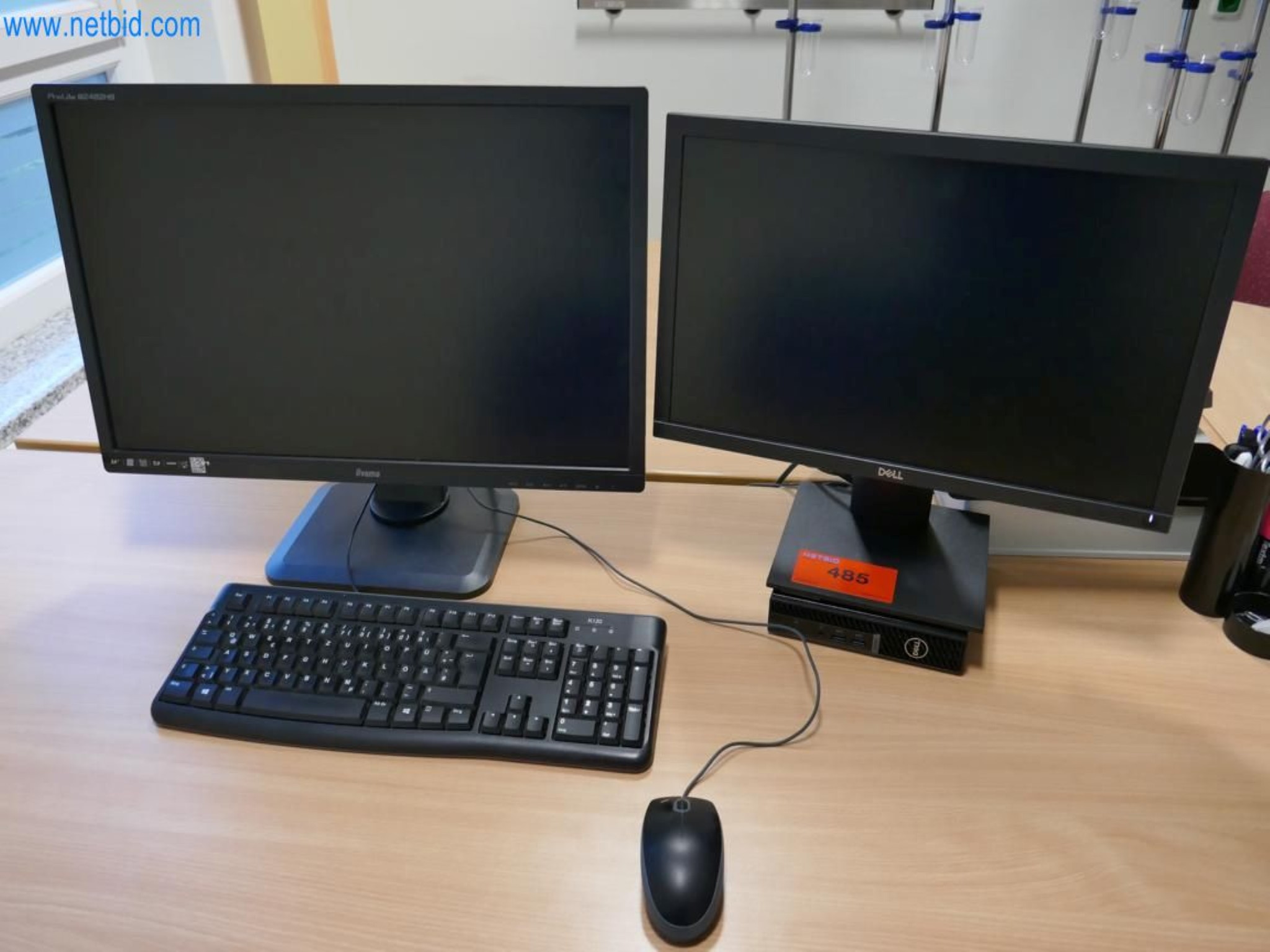 Medyczny sprzęt techniczny, wyposażenie sal operacyjnych, sterylne tace oraz sprzęt i meble szpitalne-1