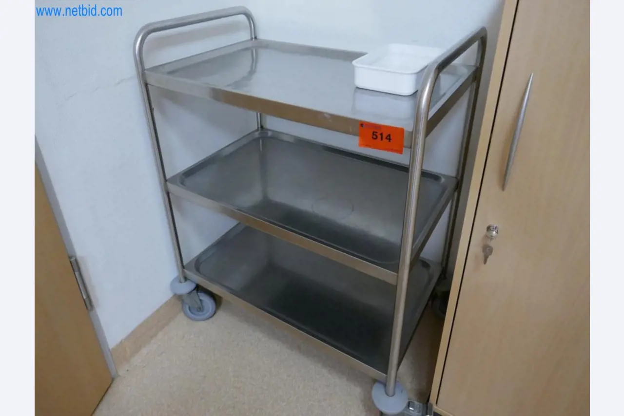 Medyczny sprzęt techniczny, wyposażenie sal operacyjnych, sterylne tace oraz sprzęt i meble szpitalne-1