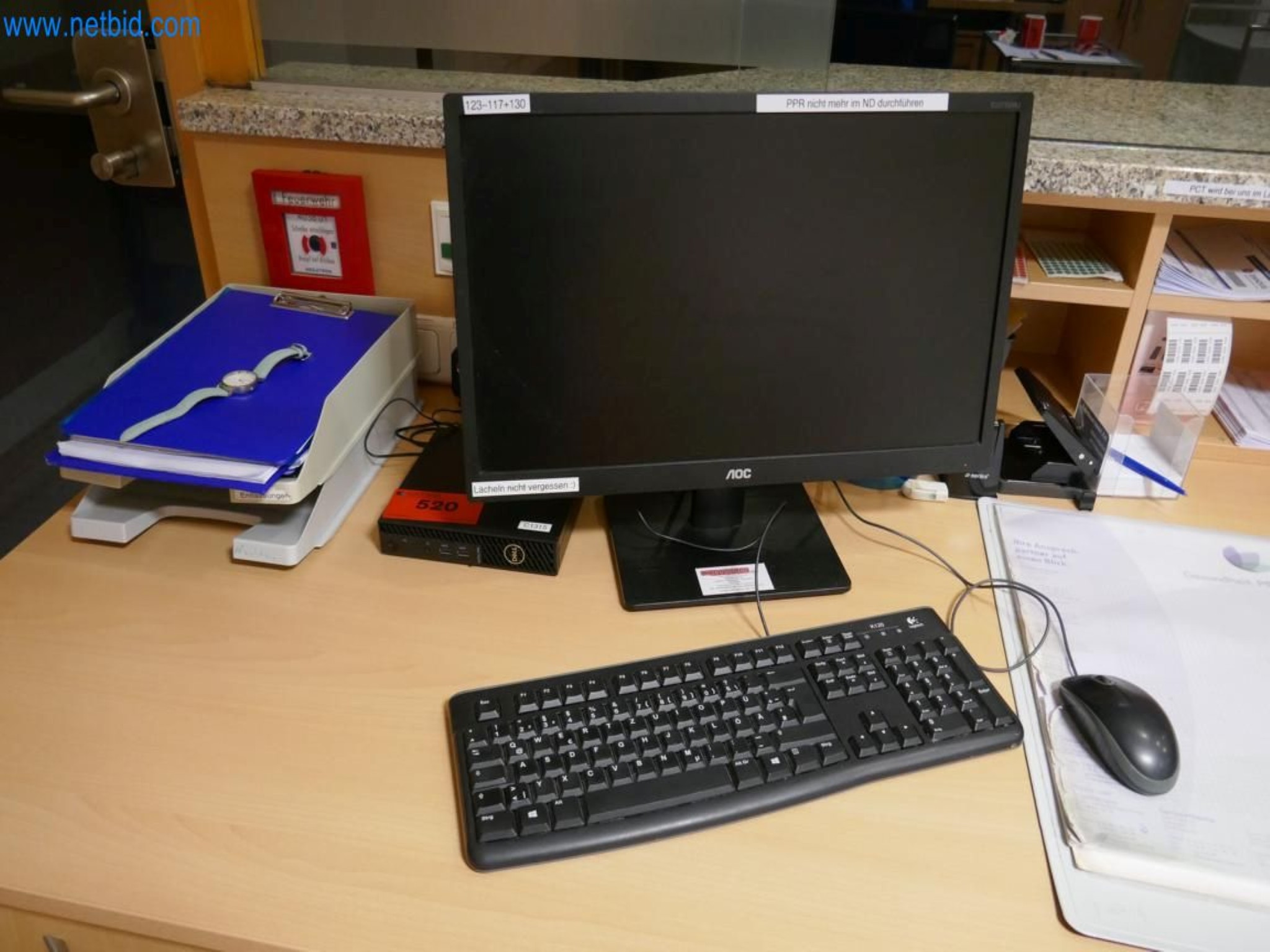 Medyczny sprzęt techniczny, wyposażenie sal operacyjnych, sterylne tace oraz sprzęt i meble szpitalne-1