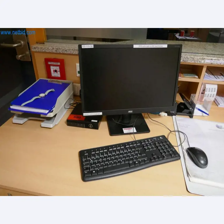 Medyczny sprzęt techniczny, wyposażenie sal operacyjnych, sterylne tace oraz sprzęt i meble szpitalne-1