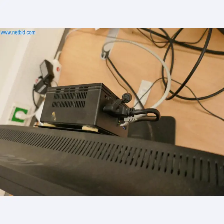 Medyczny sprzęt techniczny, wyposażenie sal operacyjnych, sterylne tace oraz sprzęt i meble szpitalne-3