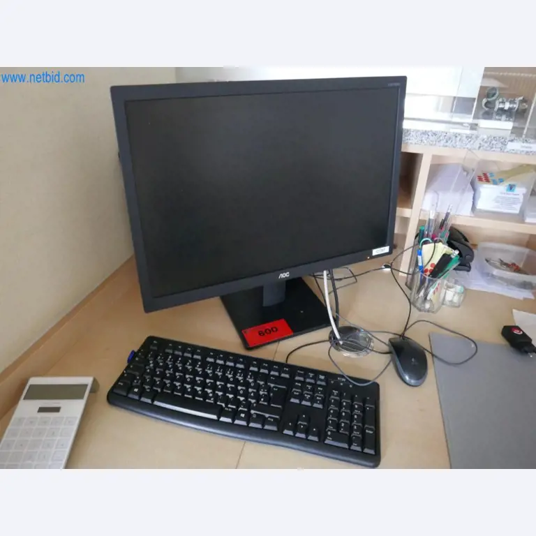 Medyczny sprzęt techniczny, wyposażenie sal operacyjnych, sterylne tace oraz sprzęt i meble szpitalne-1