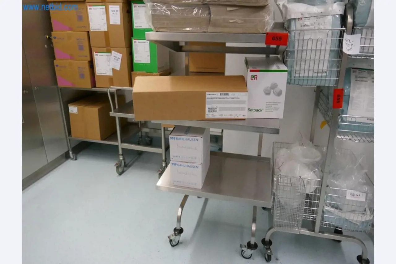 Medyczny sprzęt techniczny, wyposażenie sal operacyjnych, sterylne tace oraz sprzęt i meble szpitalne-1