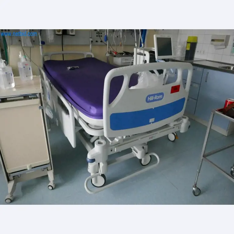 Medyczny sprzęt techniczny, wyposażenie sal operacyjnych, sterylne tace oraz sprzęt i meble szpitalne-2