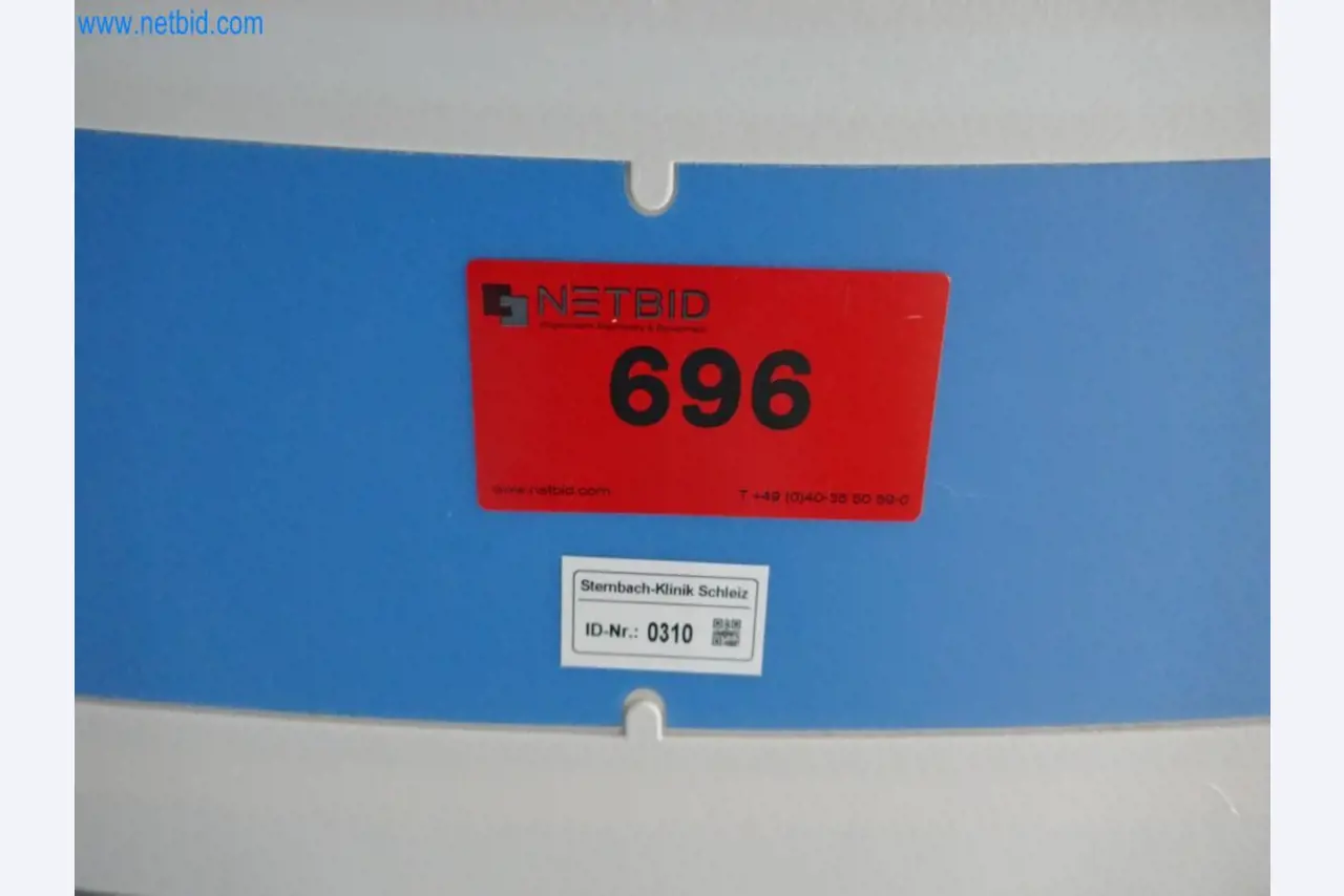 Medyczny sprzęt techniczny, wyposażenie sal operacyjnych, sterylne tace oraz sprzęt i meble szpitalne-4