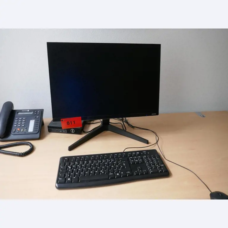 Medyczny sprzęt techniczny, wyposażenie sal operacyjnych, sterylne tace oraz sprzęt i meble szpitalne-1