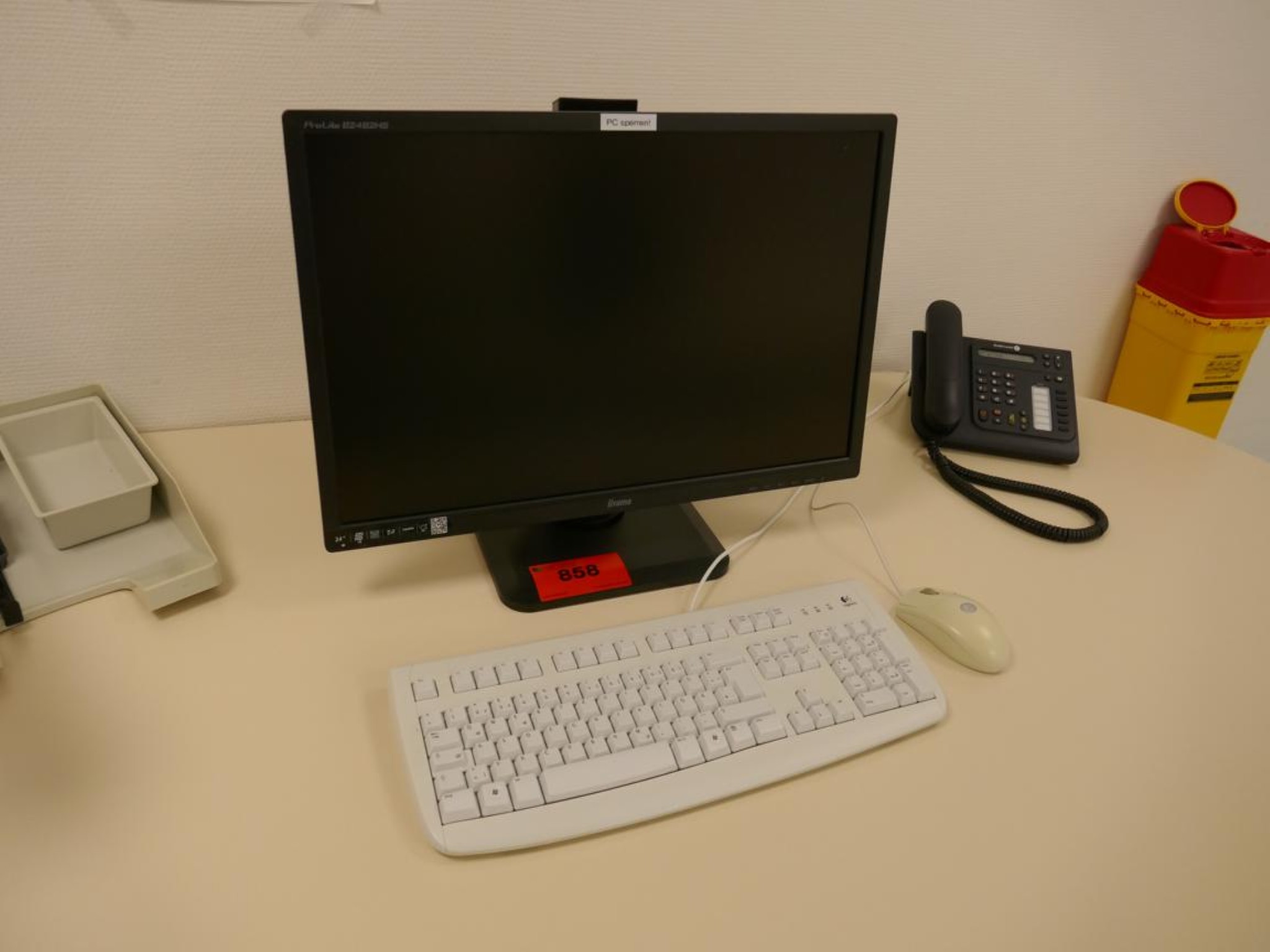 Medyczny sprzęt techniczny, wyposażenie sal operacyjnych, sterylne tace oraz sprzęt i meble szpitalne-1