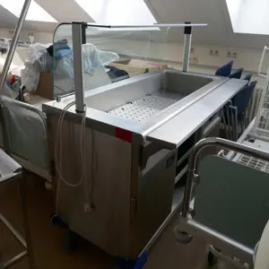 Wózek do serwowania żywności