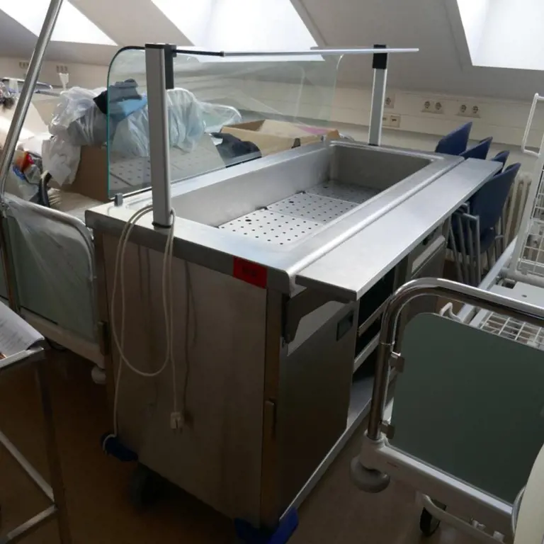 Wózek do serwowania żywności