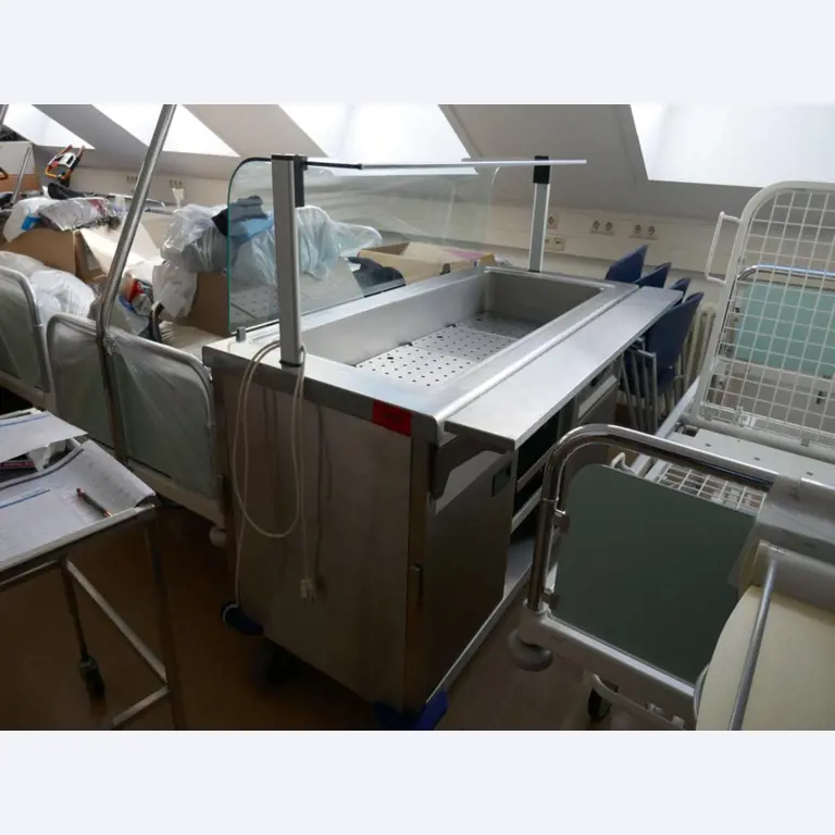 Medyczny sprzęt techniczny, wyposażenie sal operacyjnych, sterylne tace oraz sprzęt i meble szpitalne-1