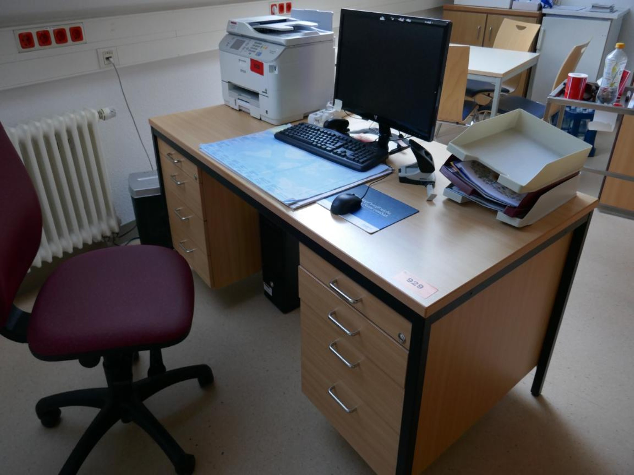 Medical technical equipment, operating theater equipment, sterile trays and hospital equipment and furniture-1