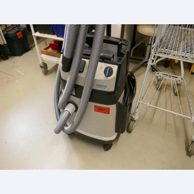 Medyczny sprzęt techniczny, wyposażenie sal operacyjnych, sterylne tace oraz sprzęt i meble szpitalne-1