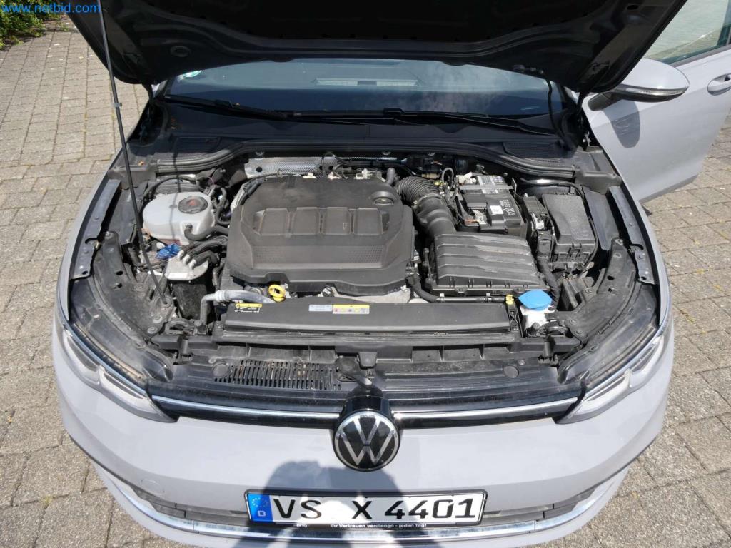 Moderní obytné vozy, dodávky a osobní automobily-18