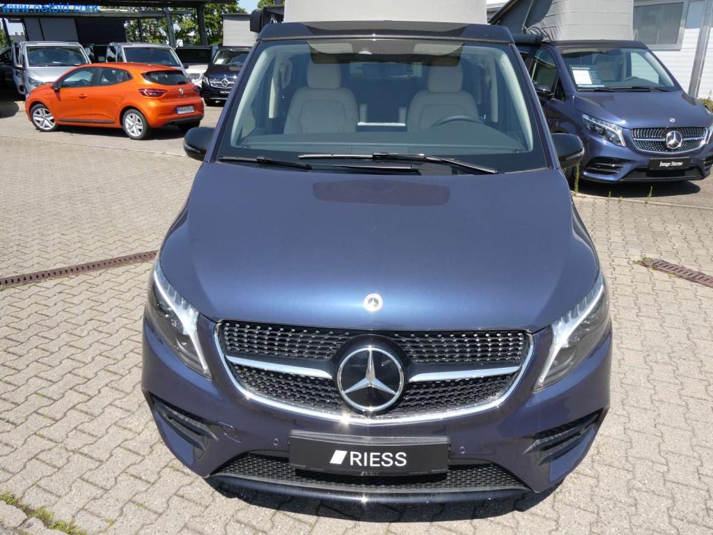 Autocaravanas, furgonetas y turismos modernos-29