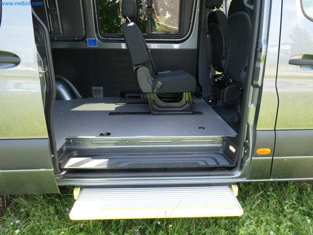 Moderne Campervans, Transporter und PKW-29