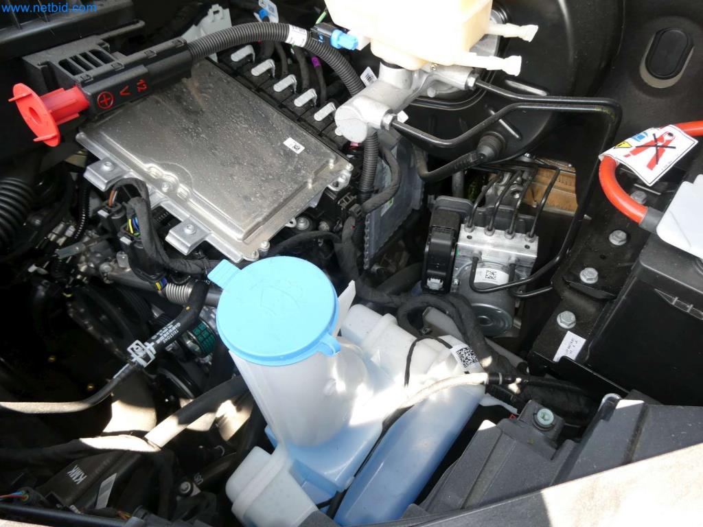 Moderne Campervans, Transporter und PKW-39