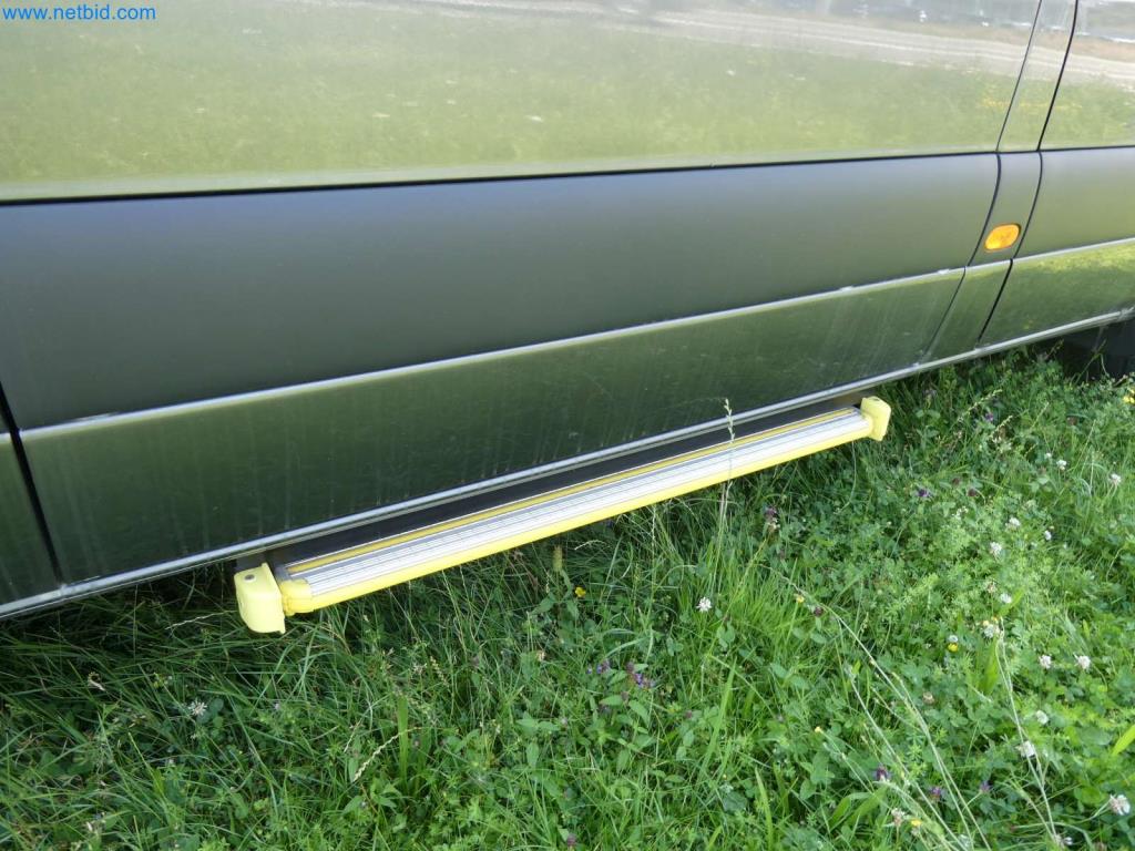 Moderne Campervans, Transporter und PKW-6