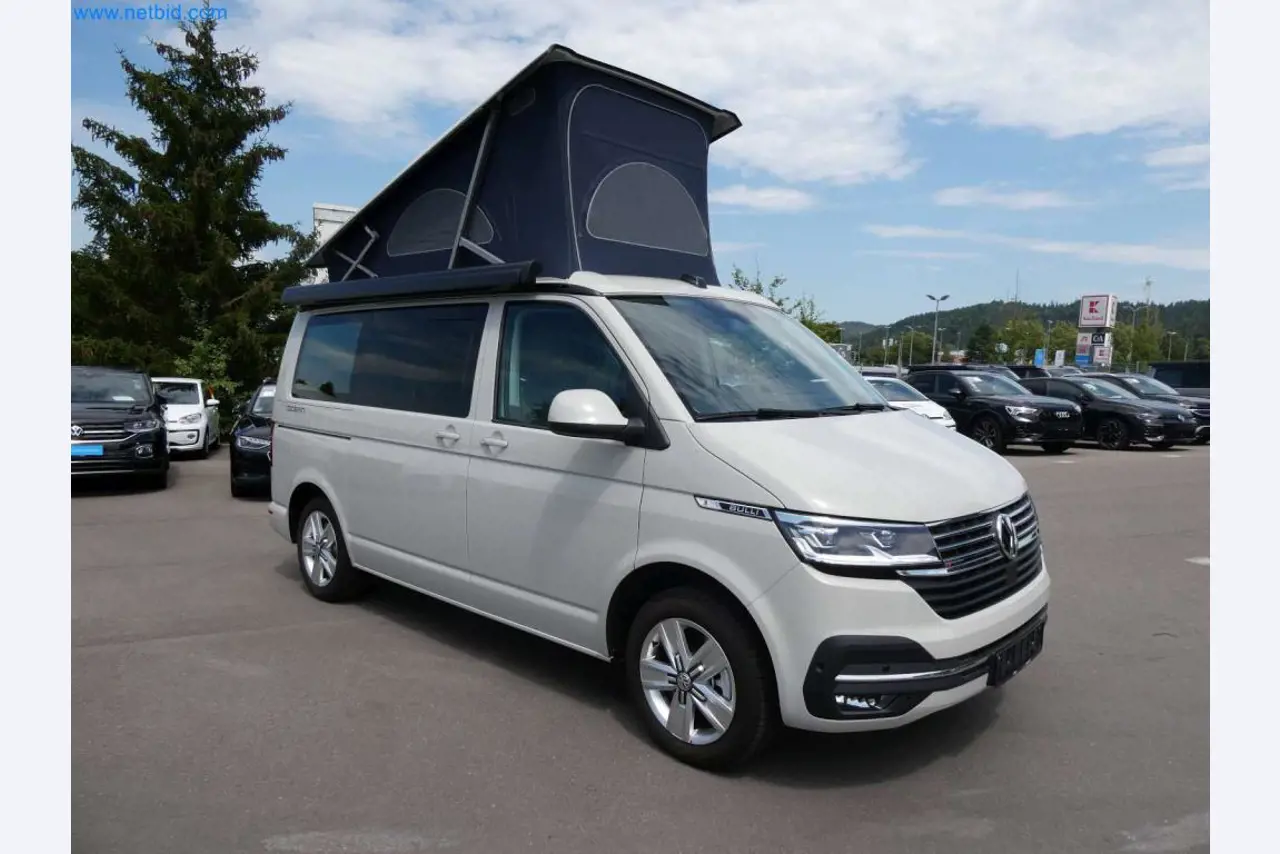 Moderne Campervans, Transporter und PKW-28