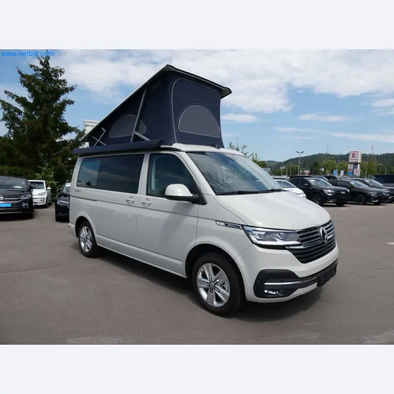 Moderne Campervans, Transporter und PKW-28