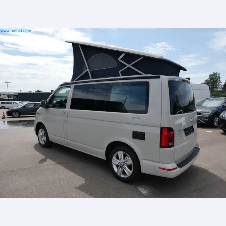Moderne Campervans, Transporter und PKW-31