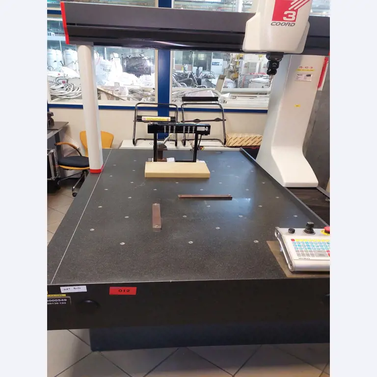 FCA Powertrain Polonia Metrología + Laboratorio-3