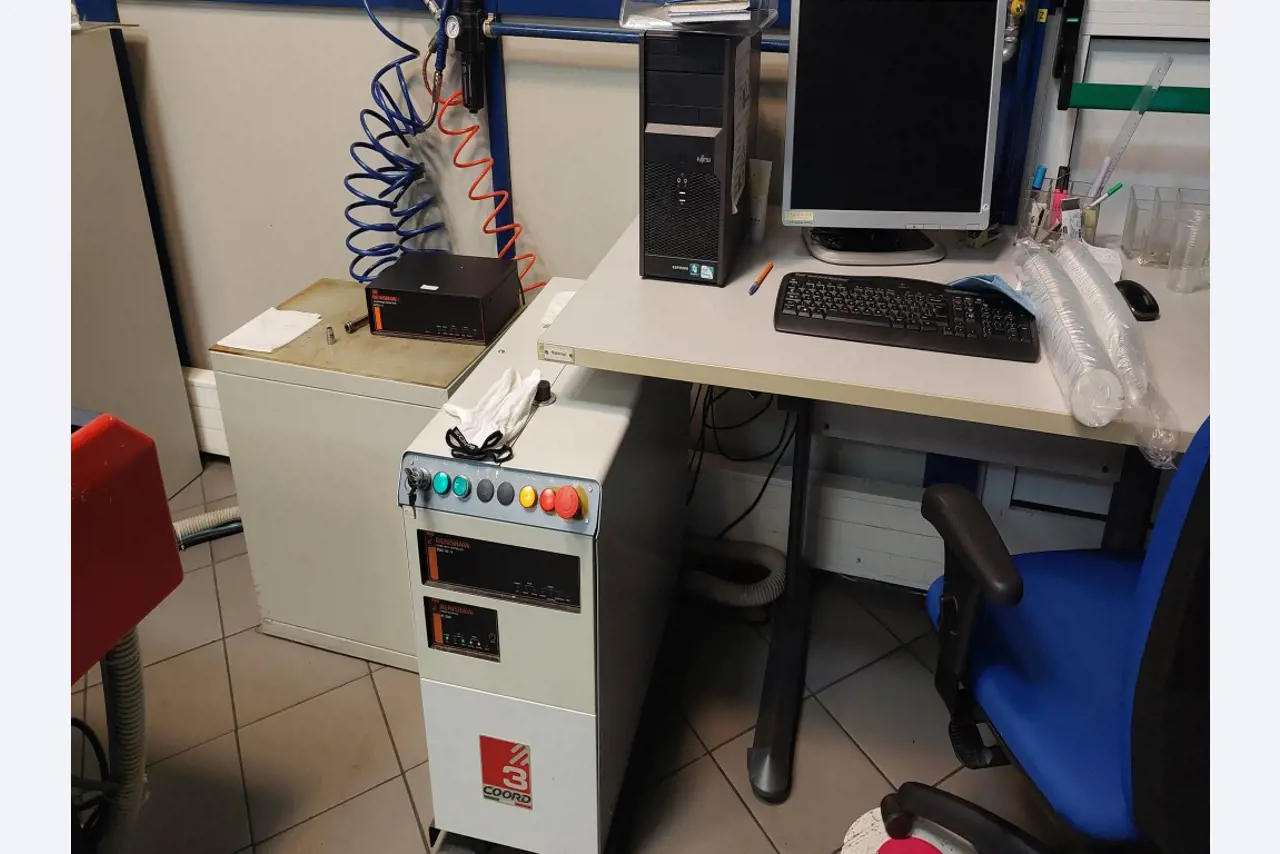 FCA Powertrain Polonia Metrología + Laboratorio-9