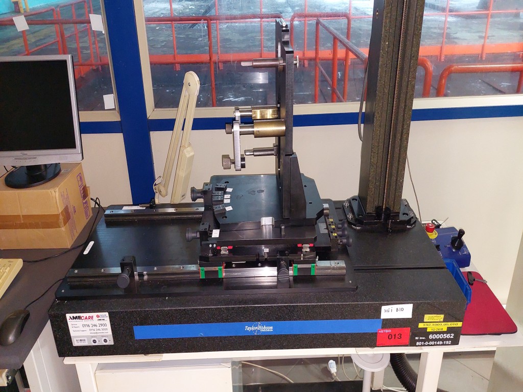 FCA Powertrain Poland Metrologia + Laboratorium-3