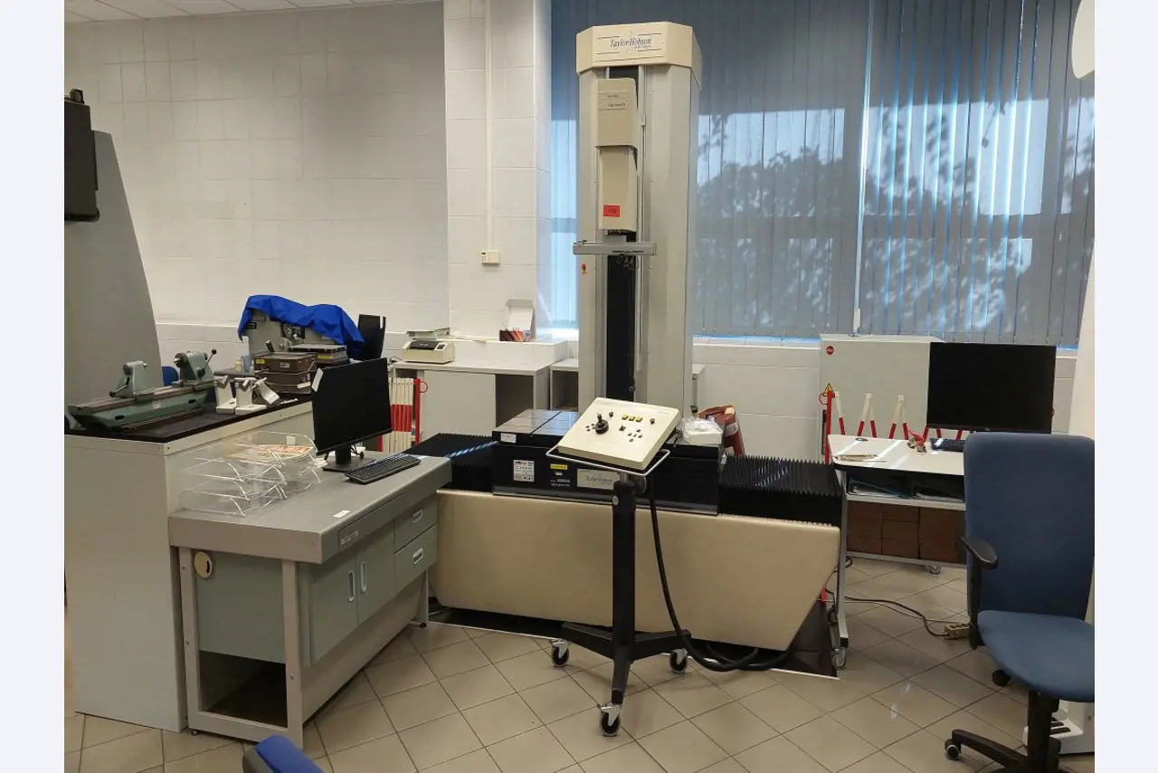 FCA Powertrain Polonia Metrología + Laboratorio-1