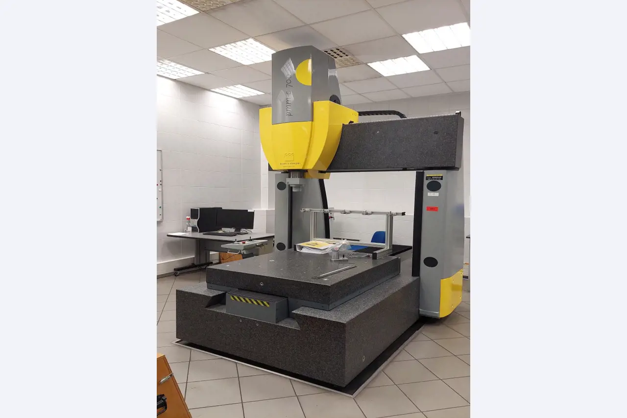 FCA Powertrain Poland Messtechnik + Labor-1