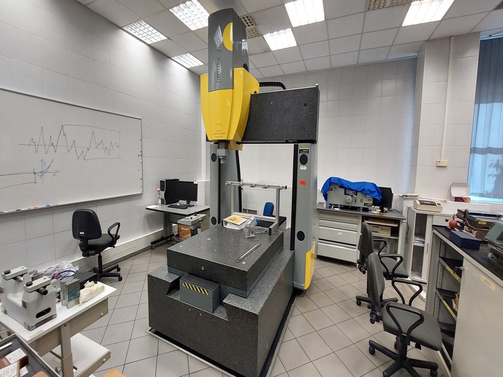 FCA Powertrain Poland Metrologia + Laboratorium-7